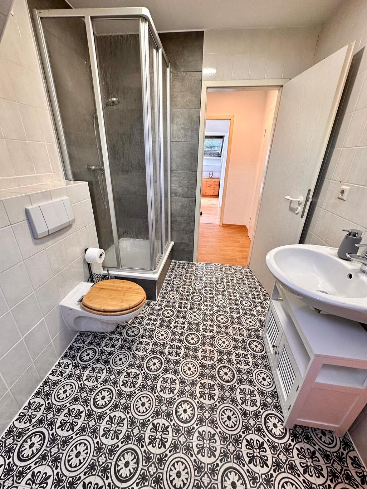 Apartment Fantastische Dachgeschosswohnung In Connewitz Nahe Karli - Platz Fuer Bis Zu 5 Personen - Tolle Lage Und Oeffentliche Verkehrsmittel Leipzig