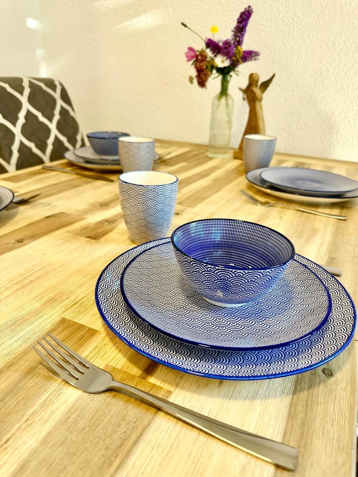 Fantastische Dachgeschosswohnung In Connewitz Nahe Karli - Platz Fuer Bis Zu 5 Personen - Tolle Lage Und Oeffentliche Verkehrsmittel Leipzig
