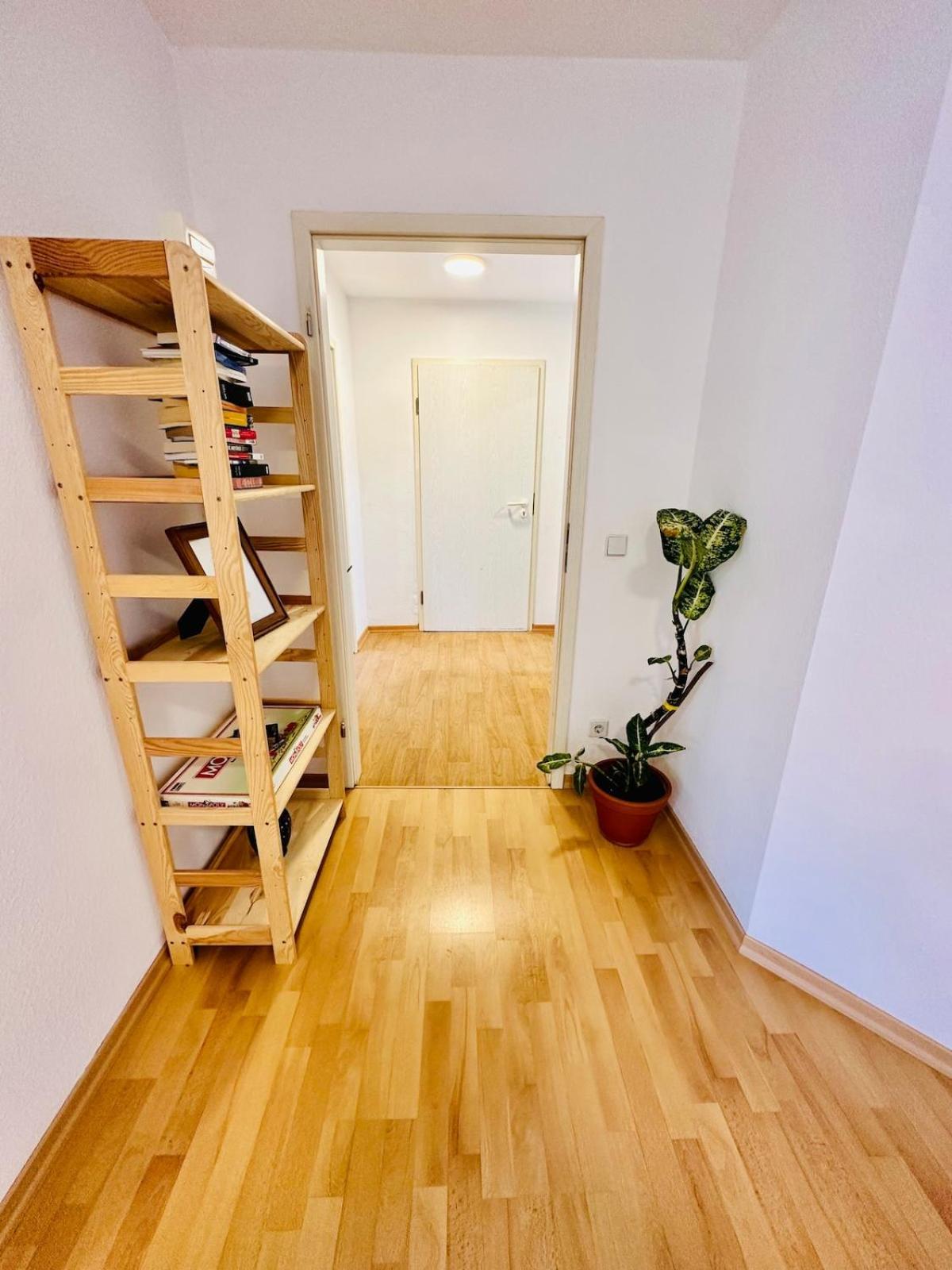 Fantastische Dachgeschosswohnung In Connewitz Nahe Karli - Platz Fuer Bis Zu 5 Personen - Tolle Lage Und Oeffentliche Verkehrsmittel *