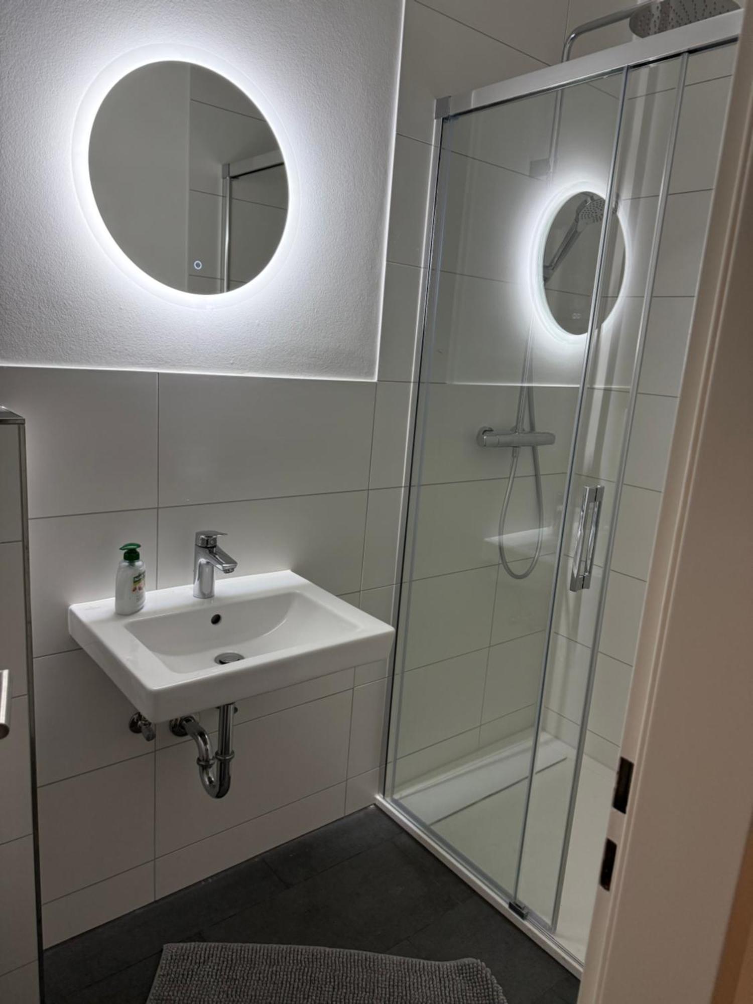Apartment Henricistrasse2 *