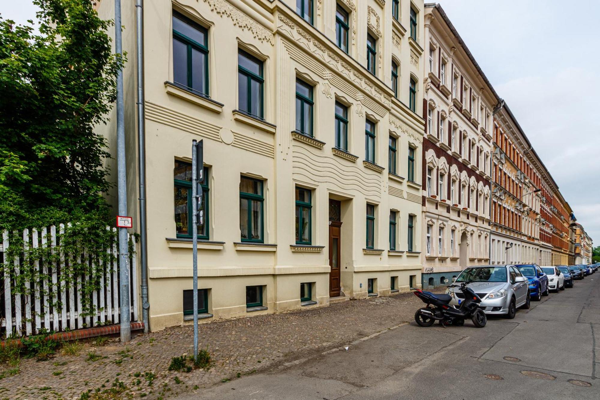 Appartement Gemuetliches Zuhause 2-zimmer-ferienwohnung Mit Geschirrspueler & Balkon Fuer Bis Zu 4 Personen Leipzig
