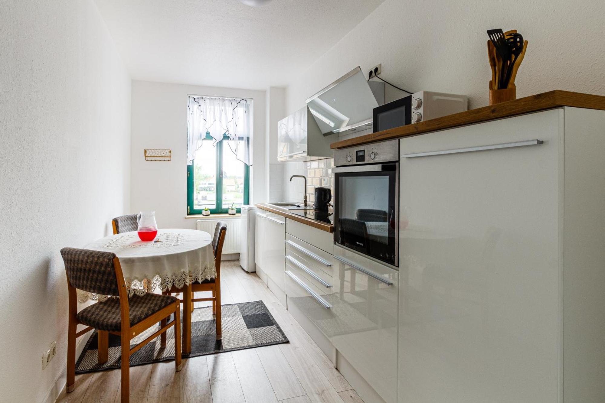 Gemuetliches Zuhause 2-zimmer-ferienwohnung Mit Geschirrspueler & Balkon Fuer Bis Zu 4 Personen Appartement