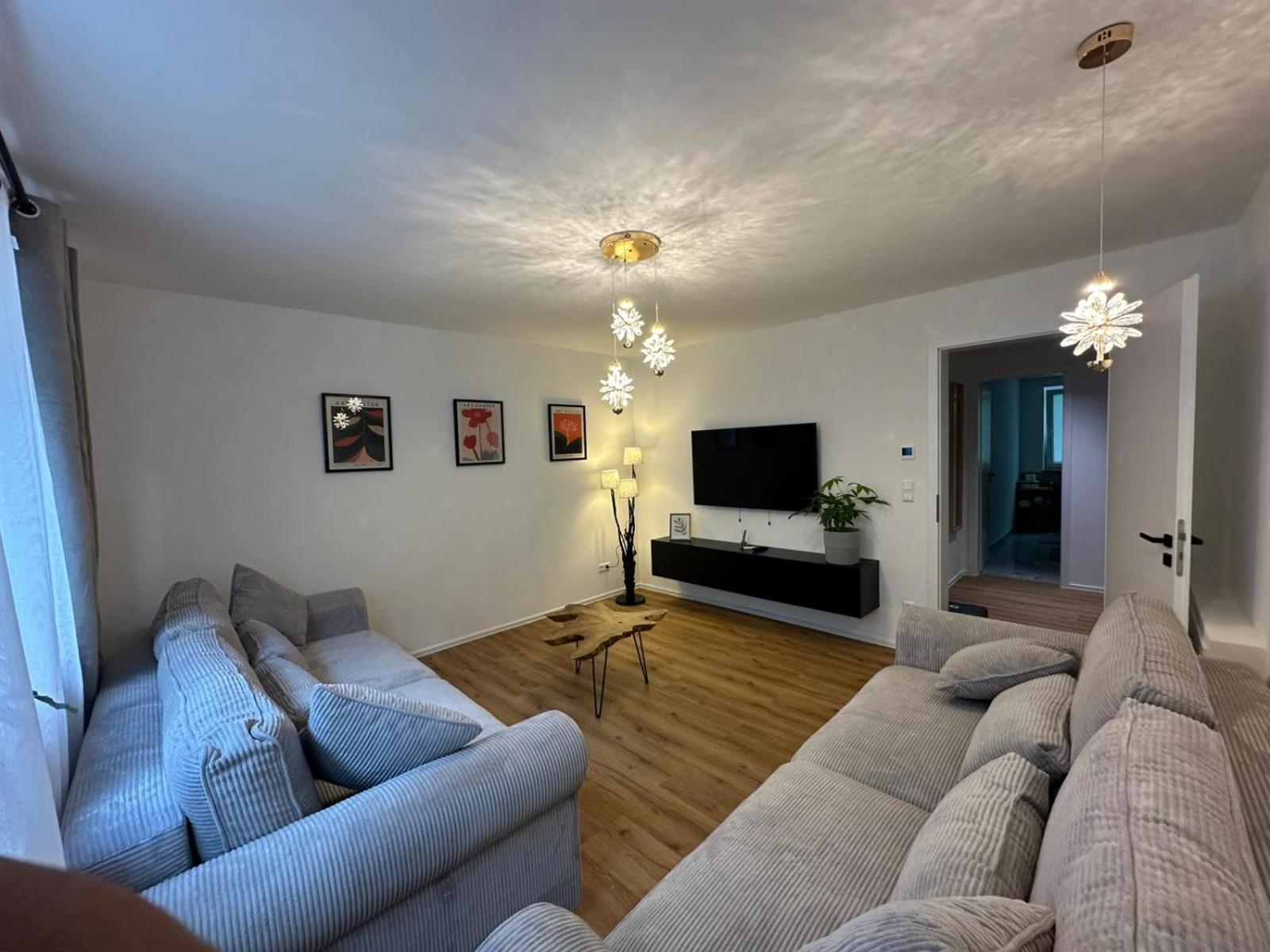 Elegance Apartment *