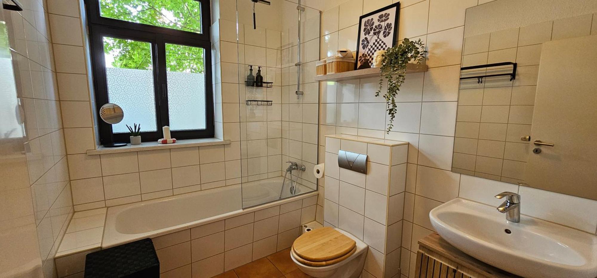 Stilvolles Design In Gohlis Mit Wlan,netflix, Waschmaschine