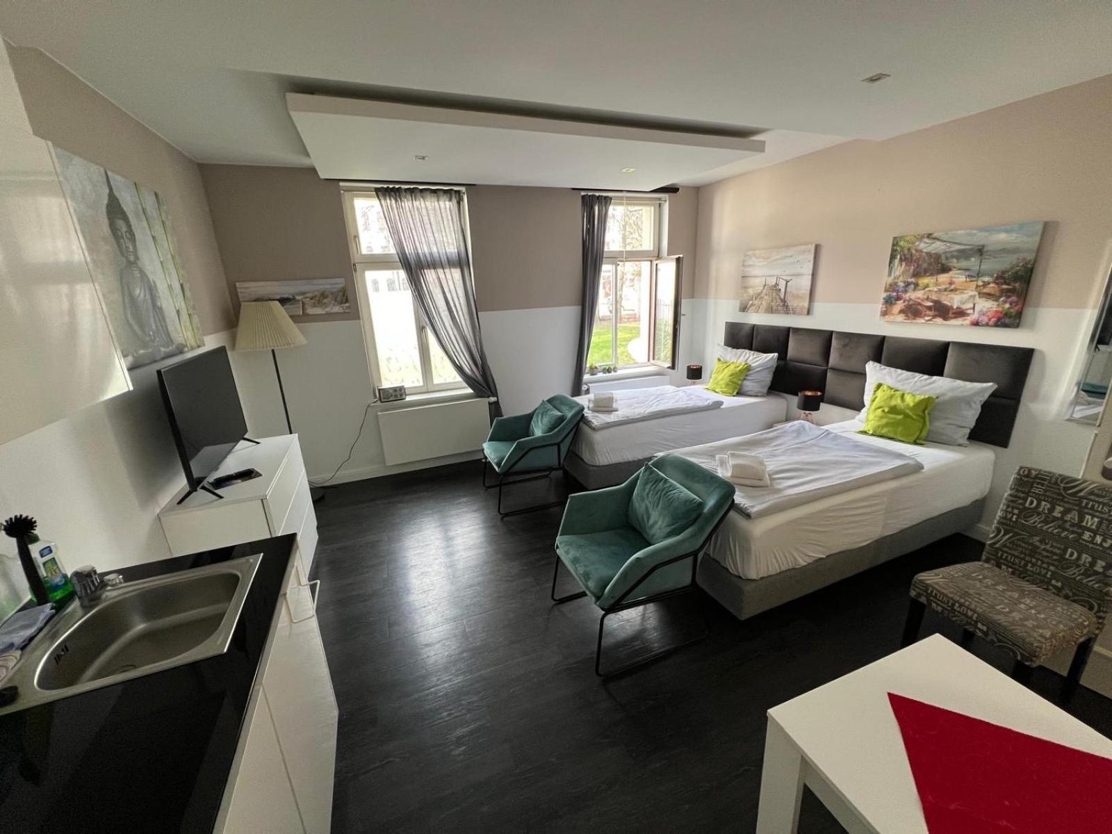 Downtown Apartment *