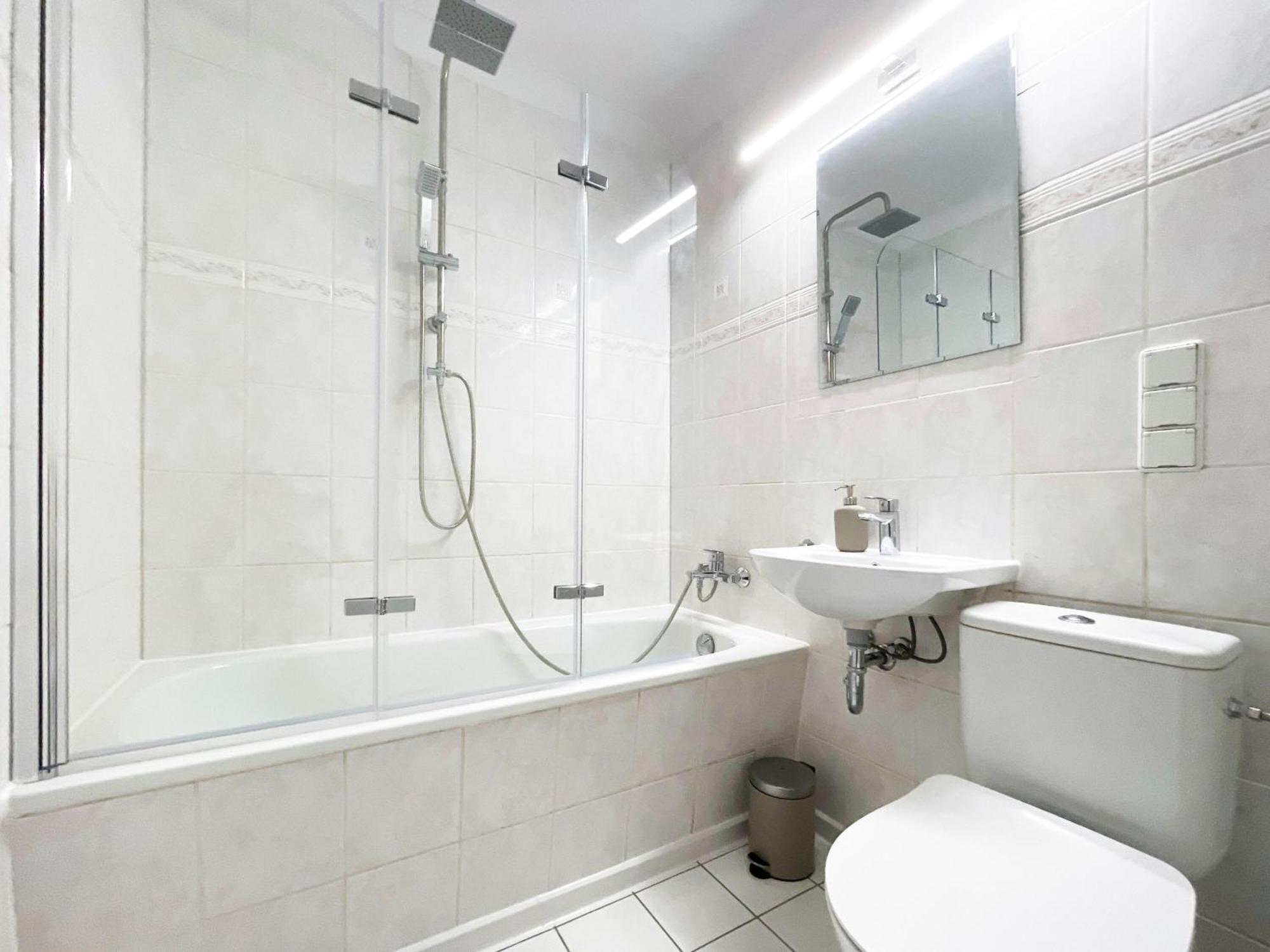 Apartment L21 *