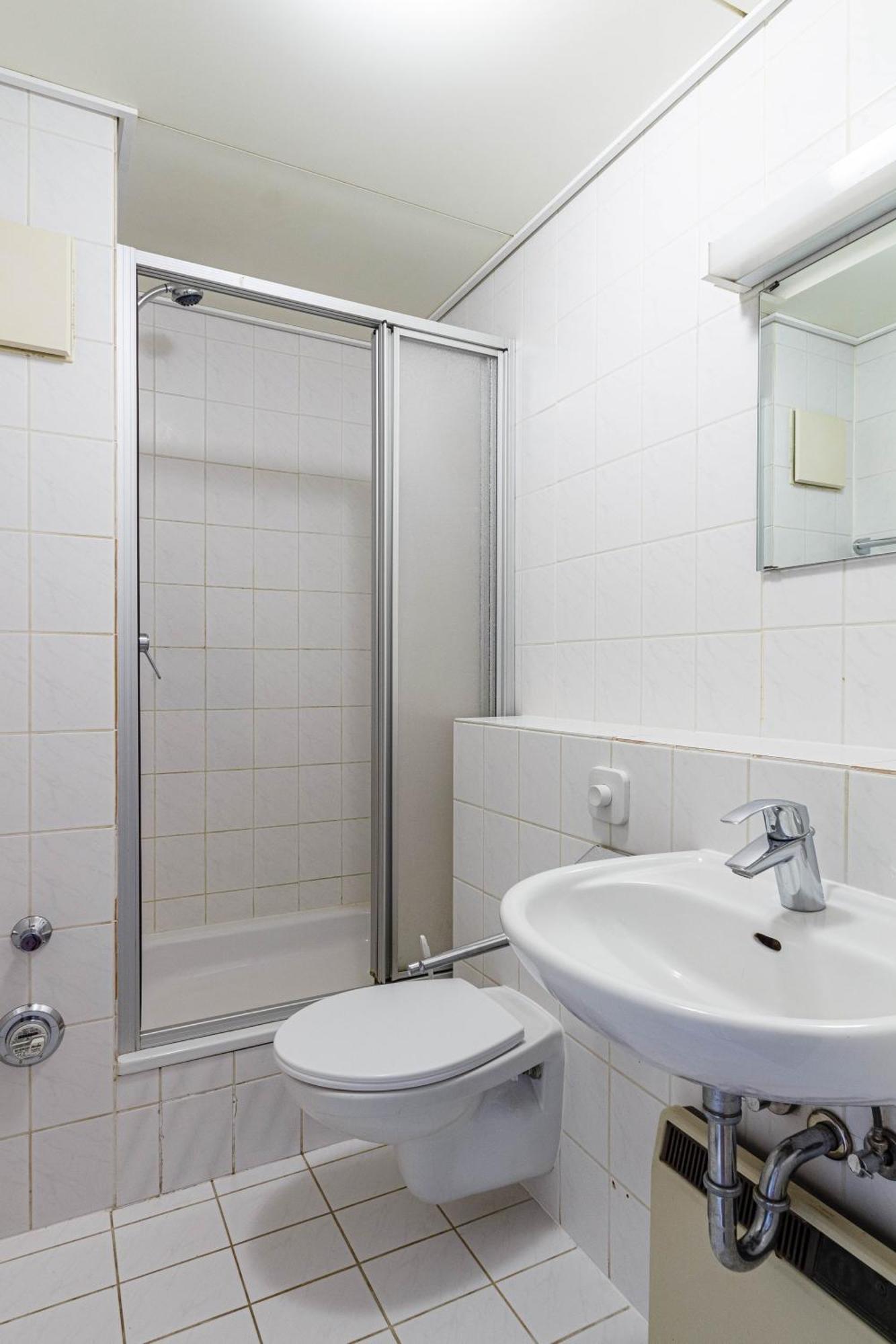 Preiswert & Vollmoebliert Fuer Handwerker Und Monteure De, Pl, Eng Apartment