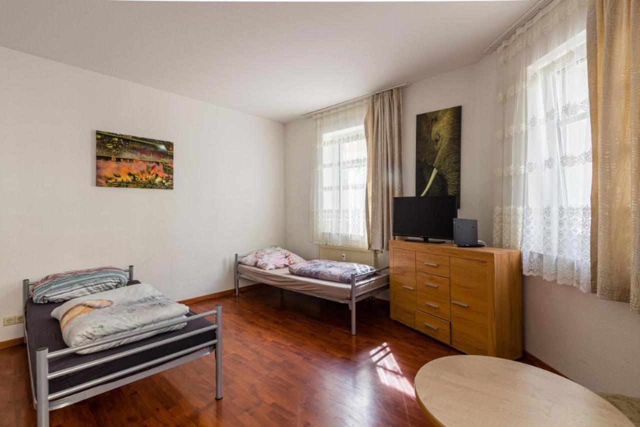 Apartment Preiswert & Vollmoebliert Fuer Handwerker Und Monteure De, Pl, Eng