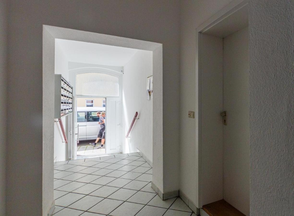 Preiswert & Vollmoebliert Fuer Handwerker Und Monteure De, Pl, Eng Apartment *