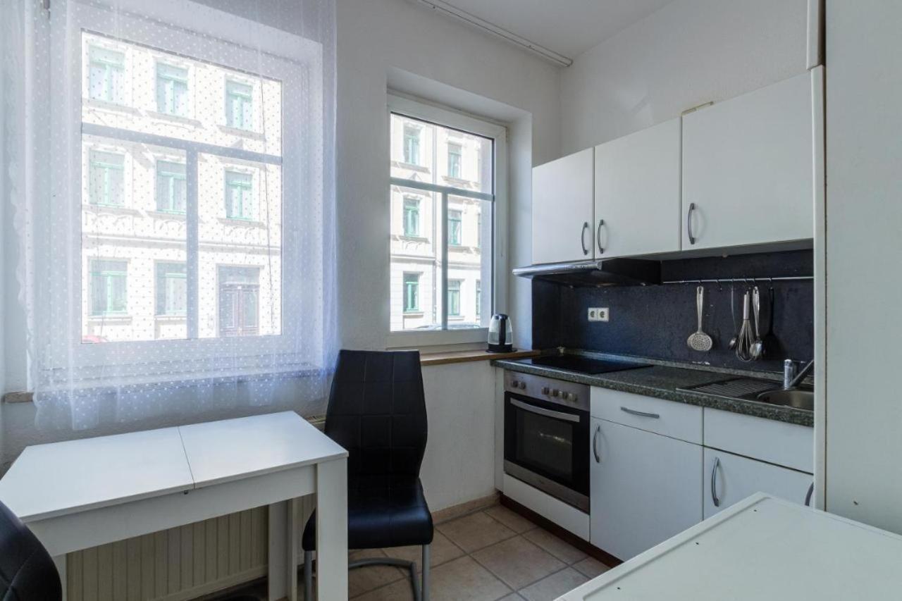 Preiswert & Vollmoebliert Fuer Handwerker Und Monteure De, Pl, Eng * Leipzig