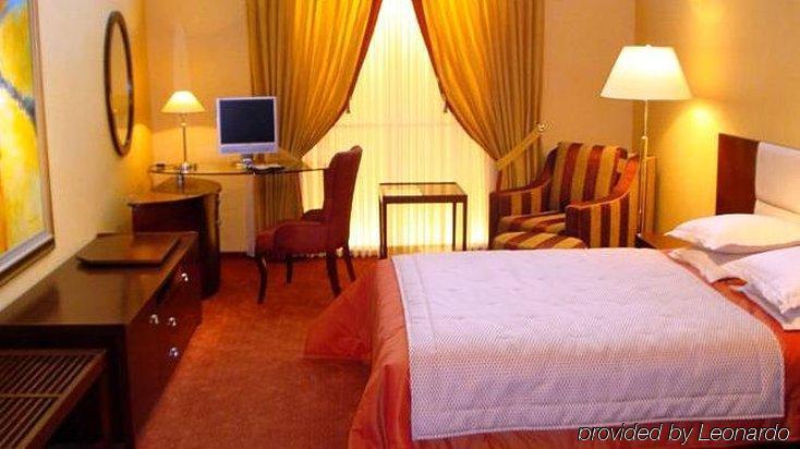Arena Hotel 4*