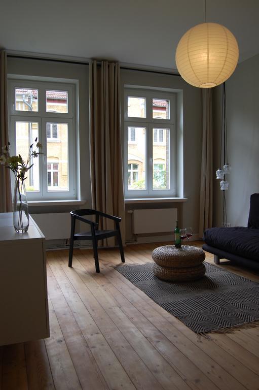 Schoener Wohnen Im Denkmal - Grosszuegig Geschnitten, Kostenfreies Wlan Appartement Leipzig