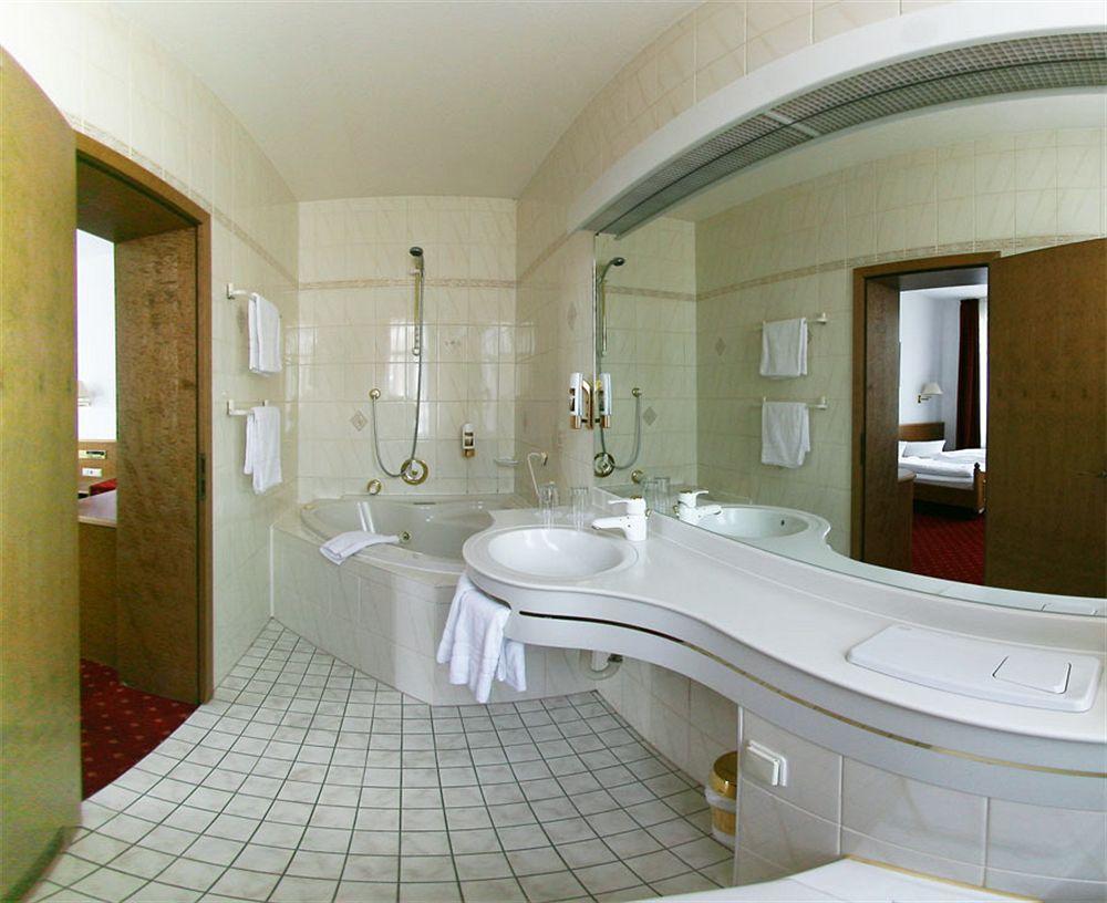 Hotel Astoria 4*