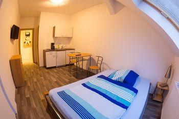 Zollikof Aparts - Sauna & Studioapartments Hotel