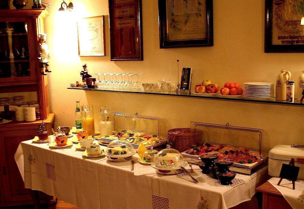 Jahrhunderthotel Hotel