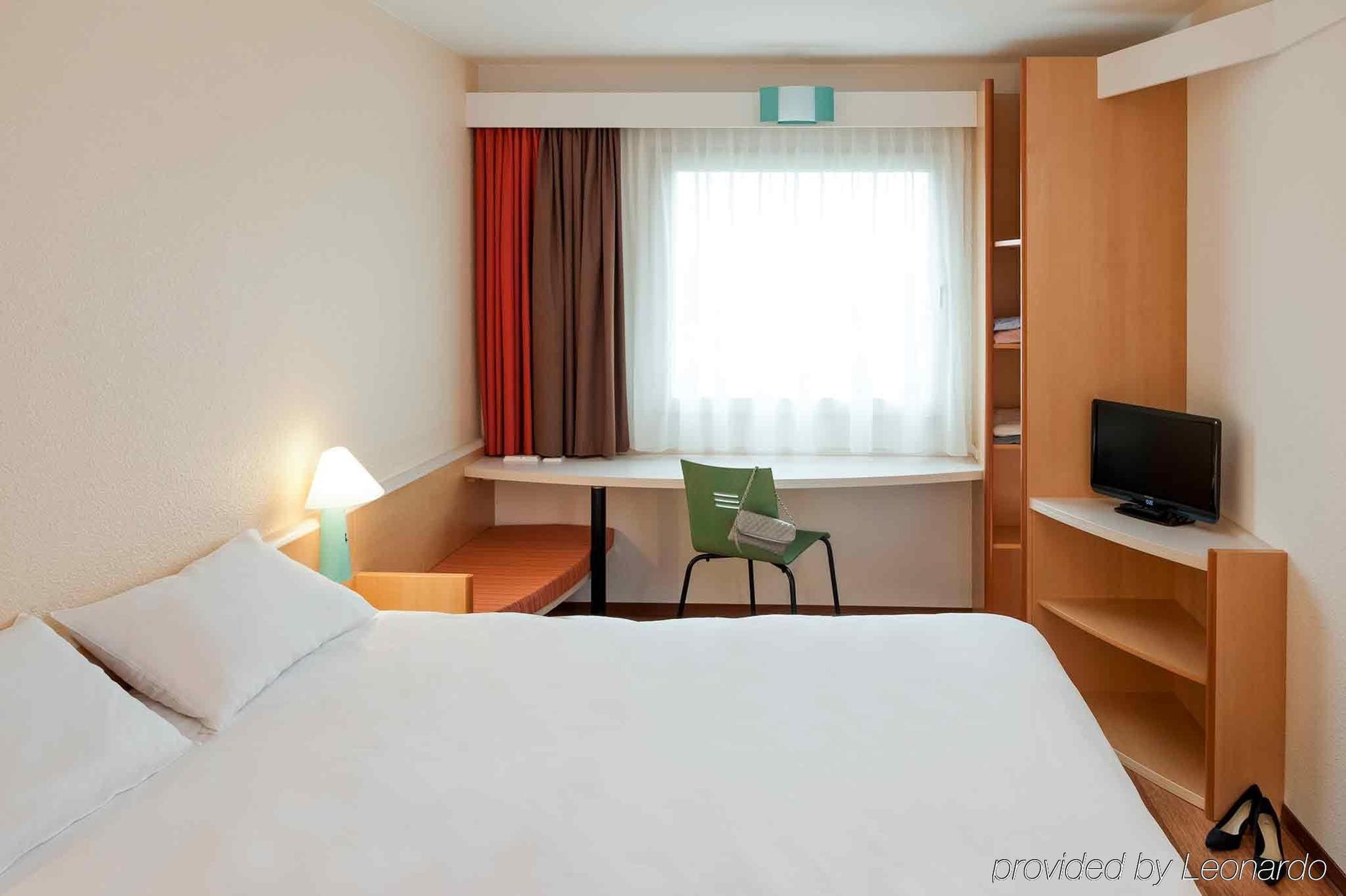 Meininger Hauptbahnhof Hotel 3*