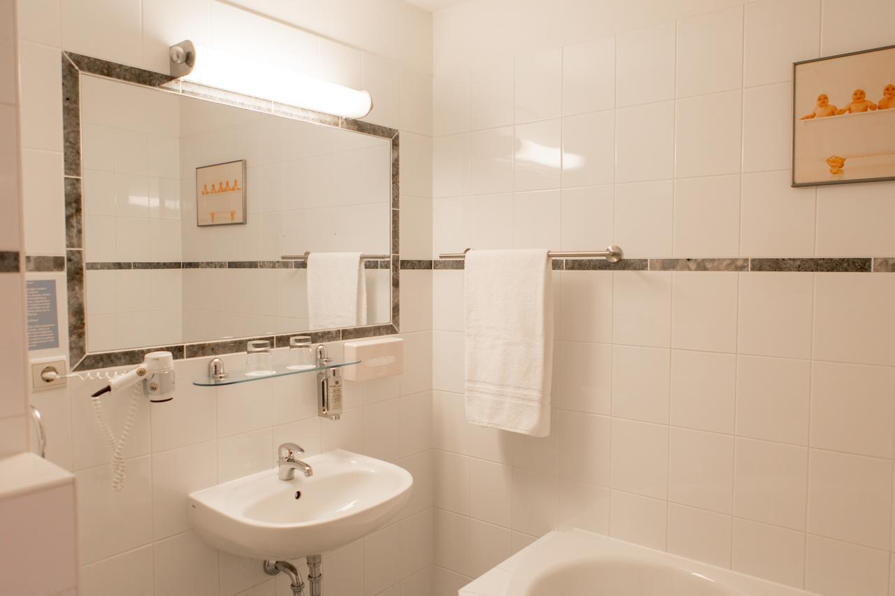 Jahrhunderthotel 3*