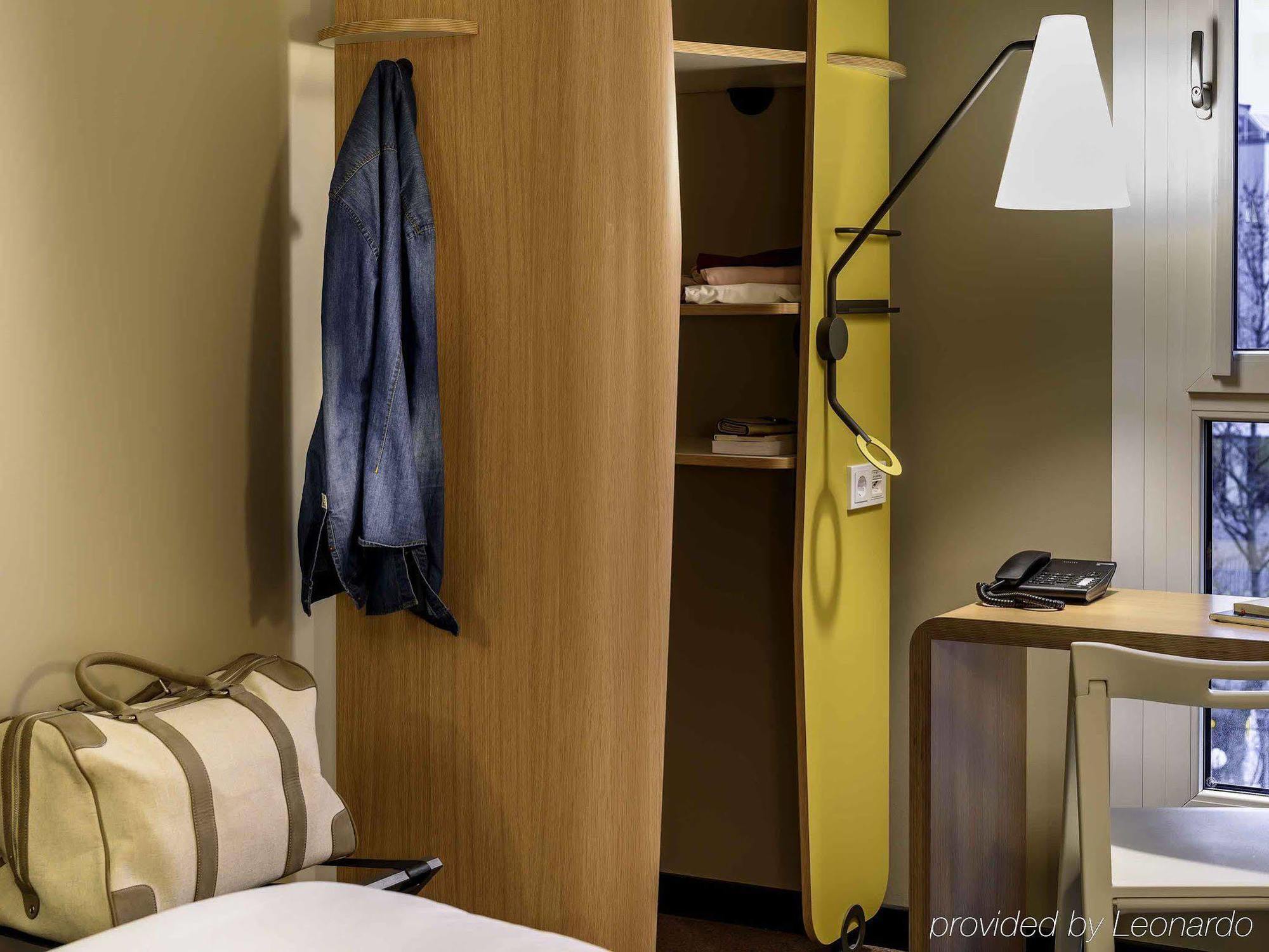 Hotel Meininger Hauptbahnhof 3*