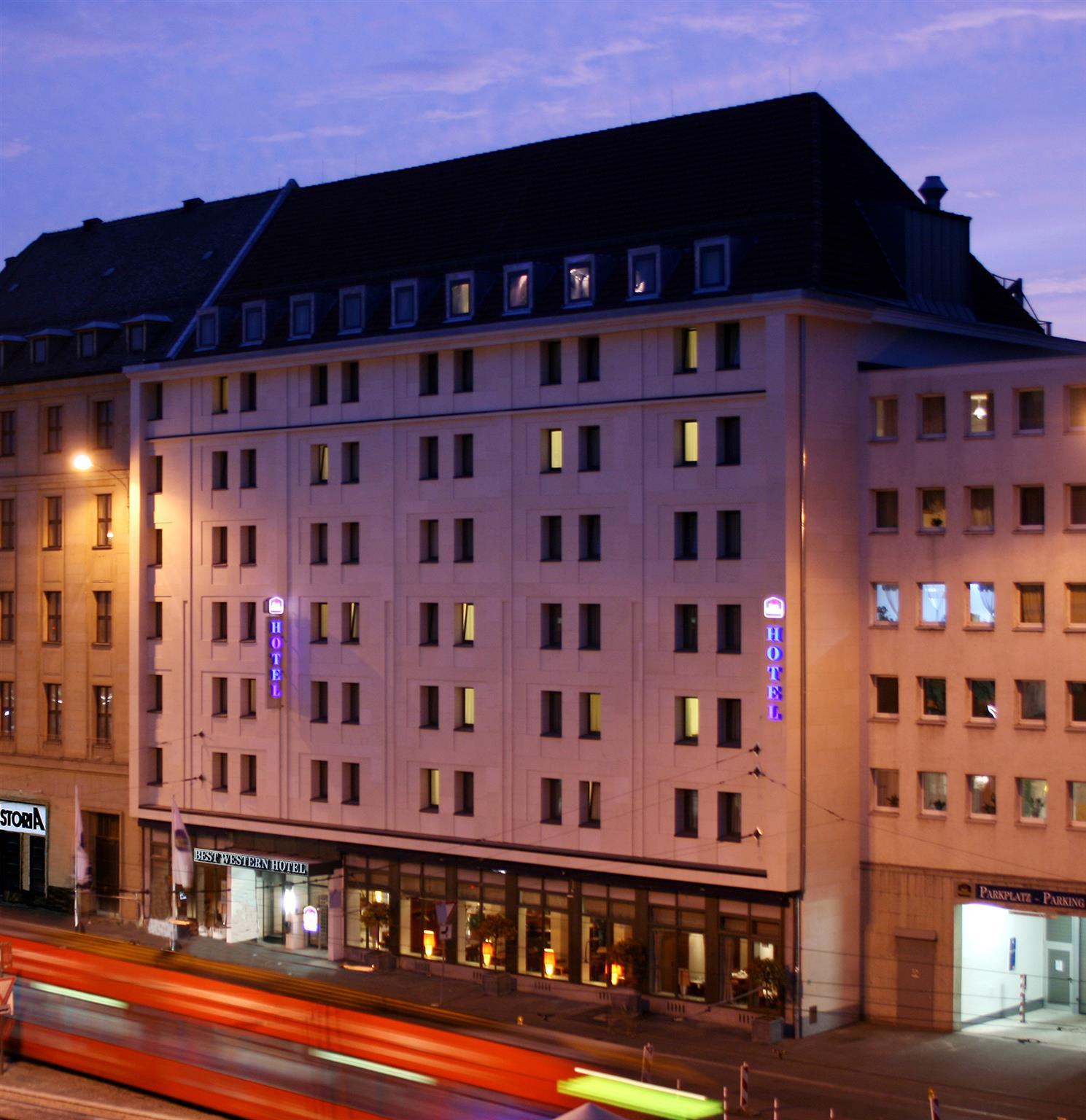 Western Centre Hotel 4*
