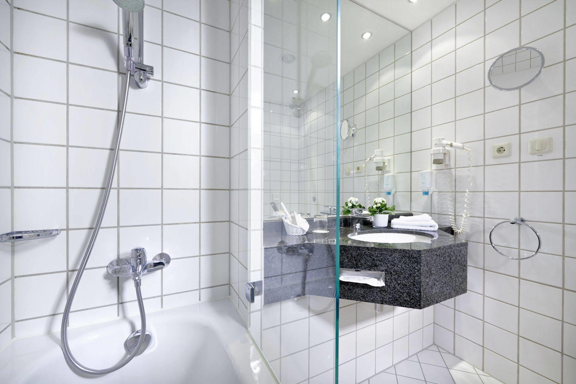 Sachsenpark-hotel Hotel