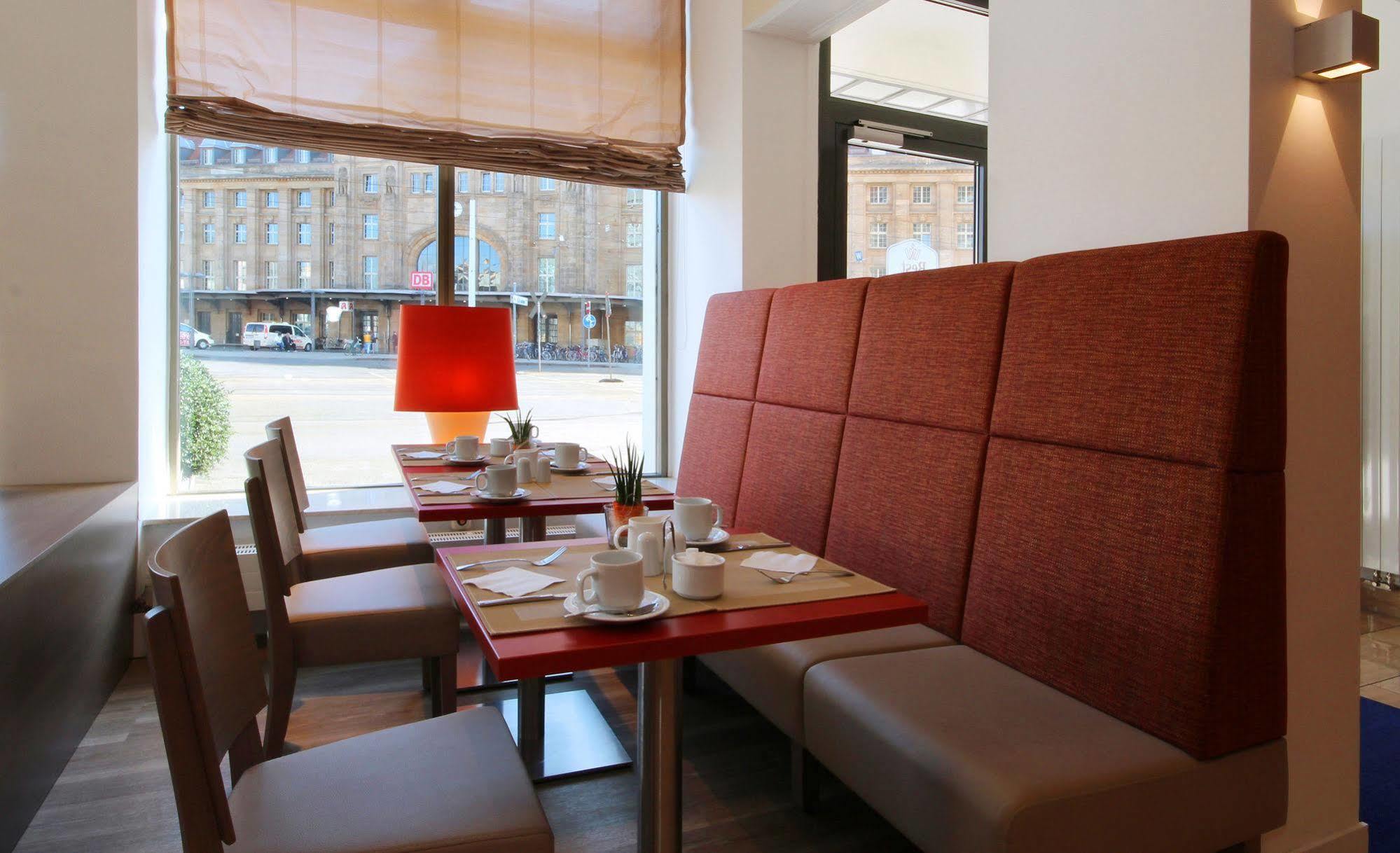 Hotel Western Centre 4*