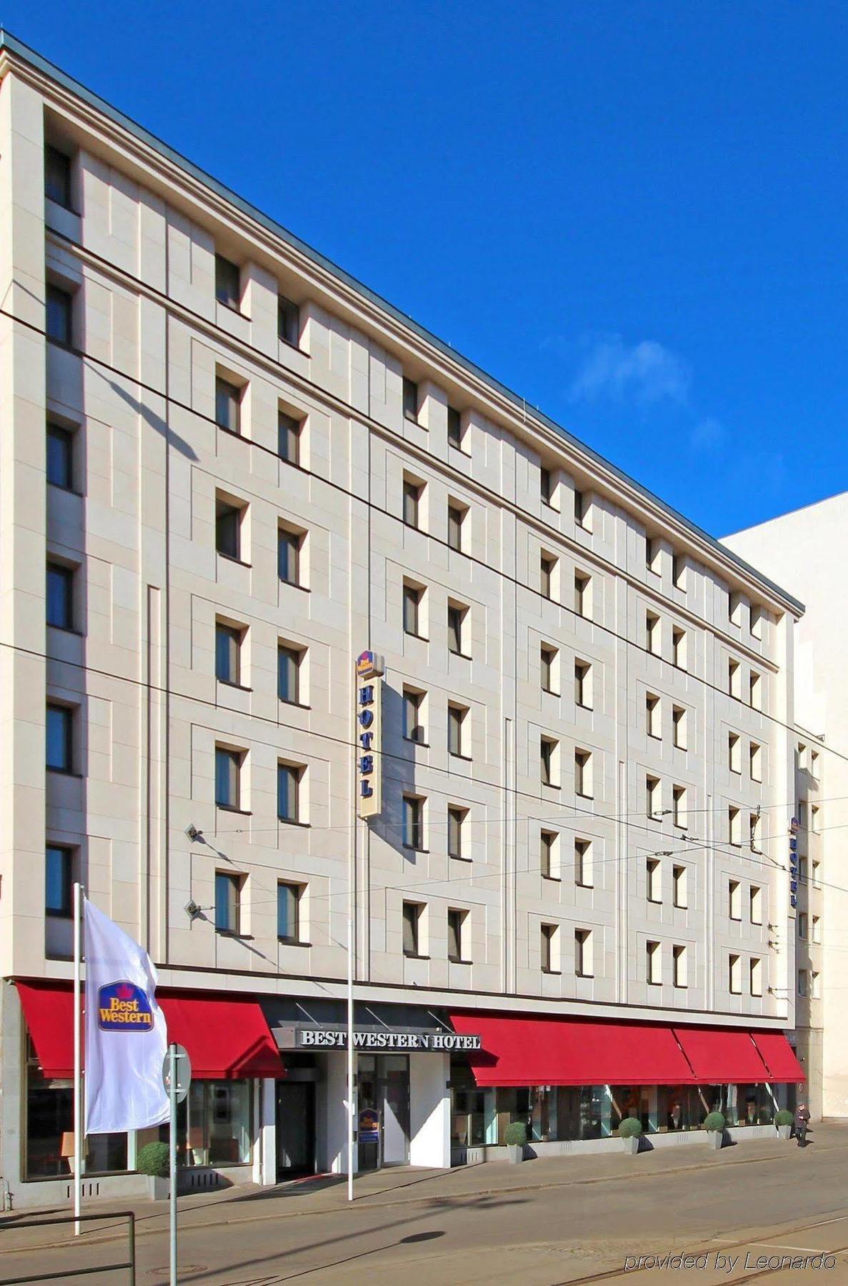 Western Centre Hotel 4*