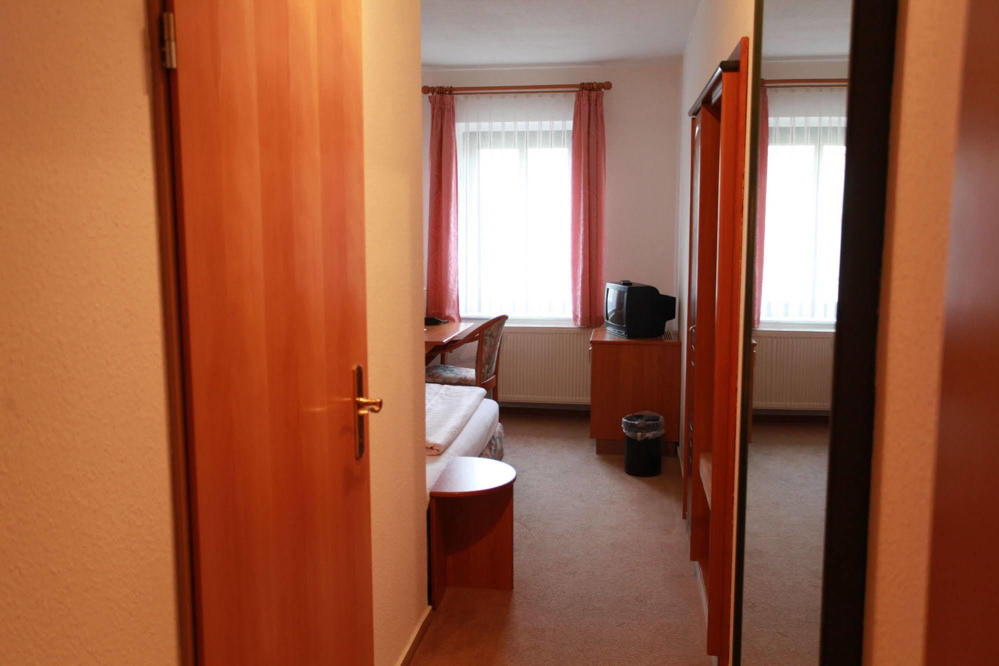 Hotel Hotel De Saxe Leipzig 3*