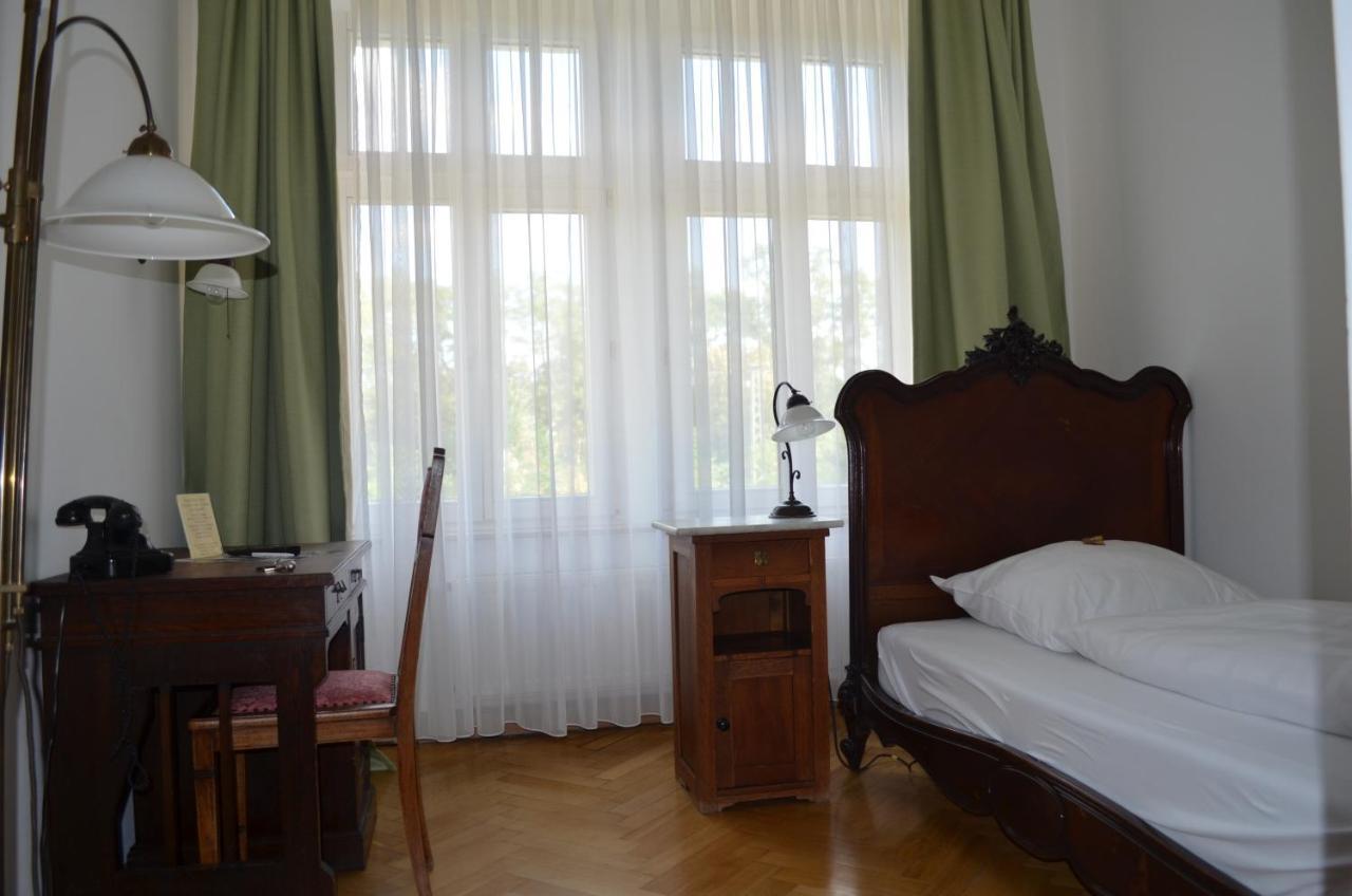 Jahrhunderthotel Hotel 3*