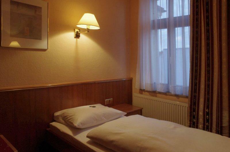 Merseburger Hof 3*