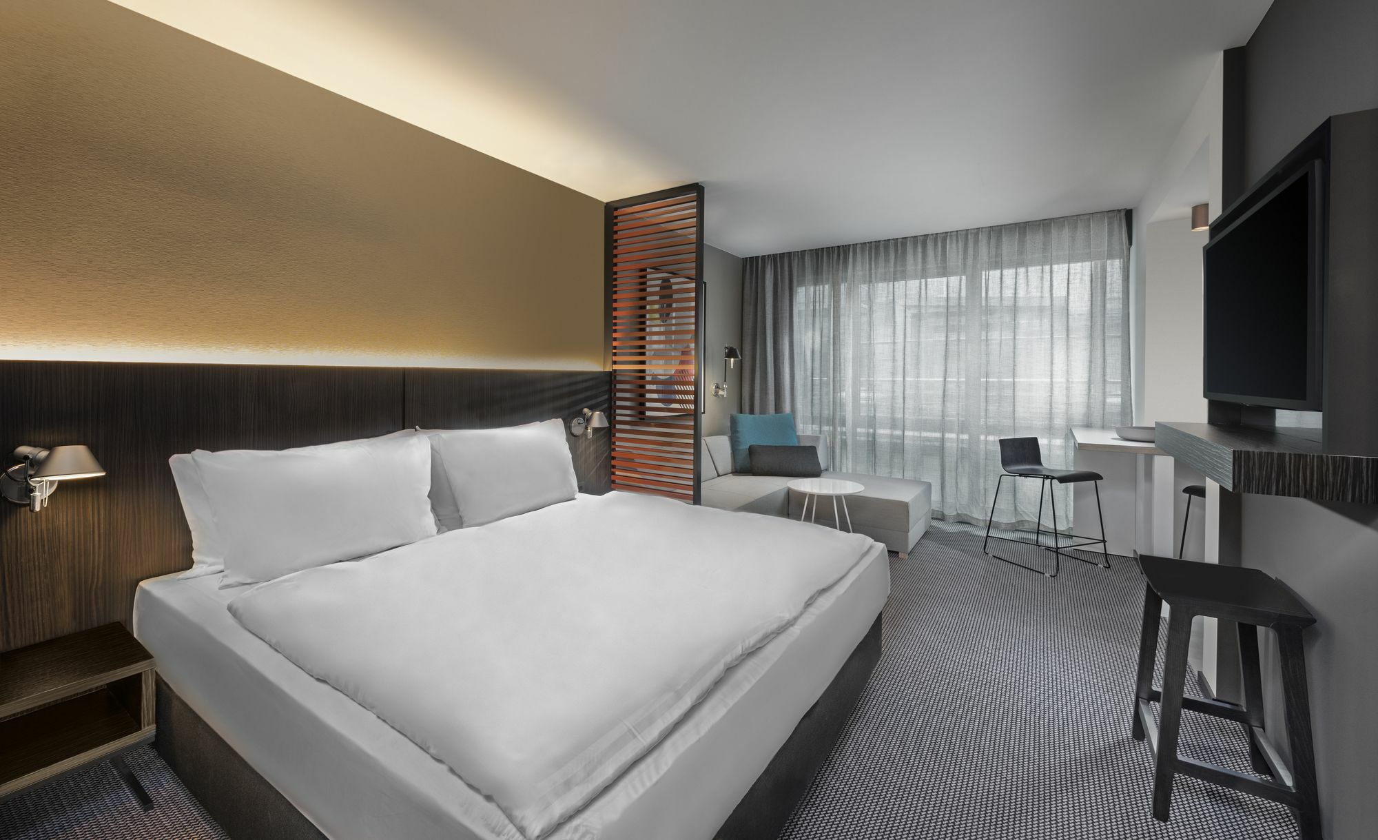 Hotel Adina 4*