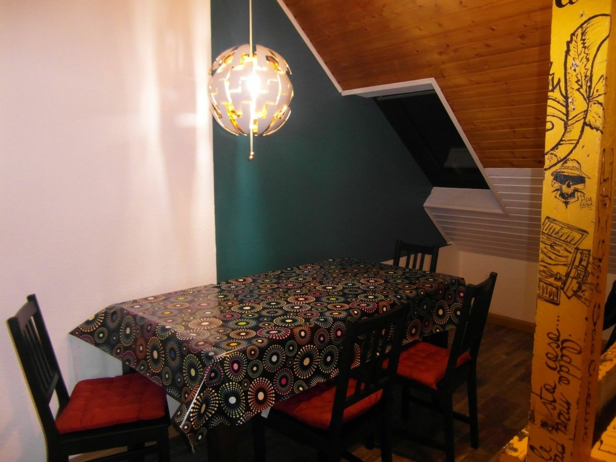 Homeplanet Hostel