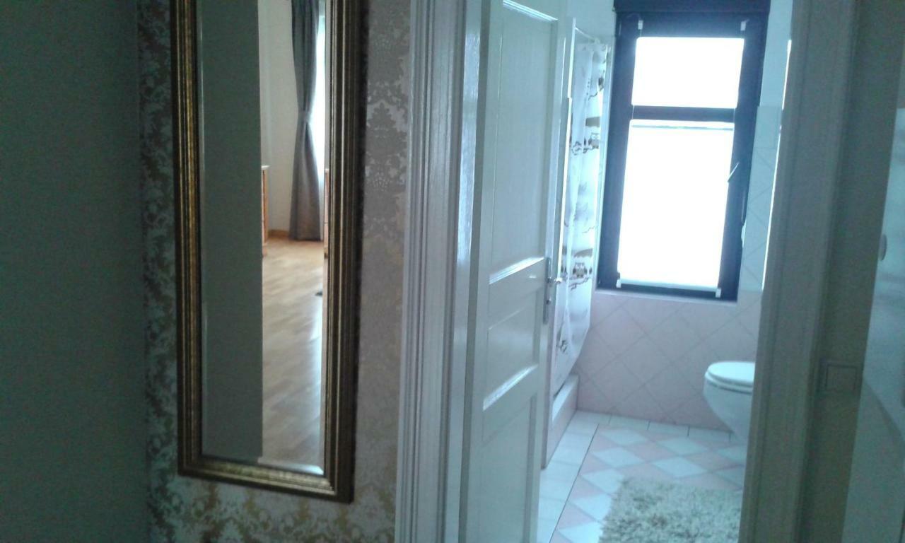 2 In Einem Haus 2 Km Vom Zentrum Leipzigs Appartement
