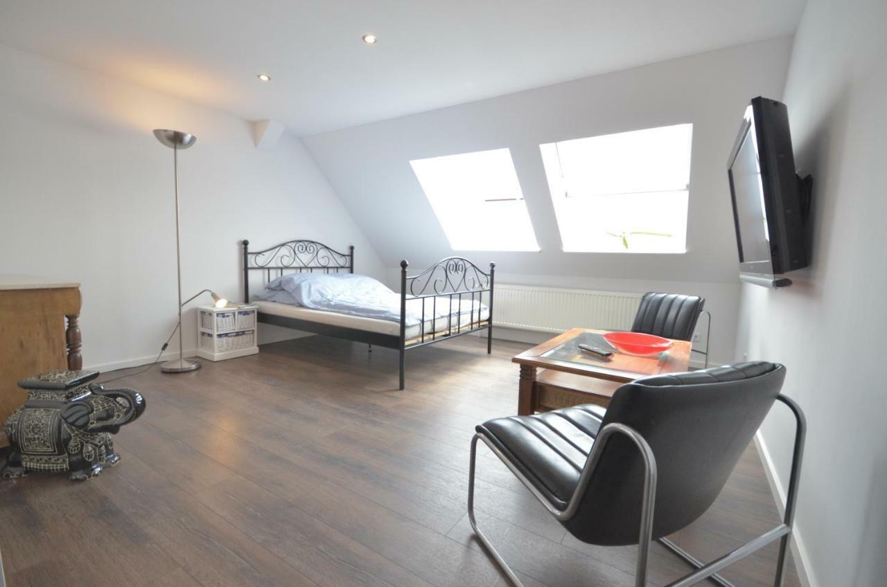 Helle Dachgeschosswohnung Appartement