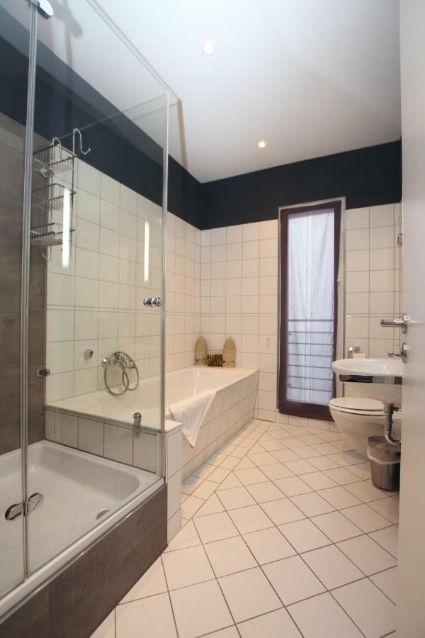#6 Sankt Petersburg Executive Appartement Leipzig
