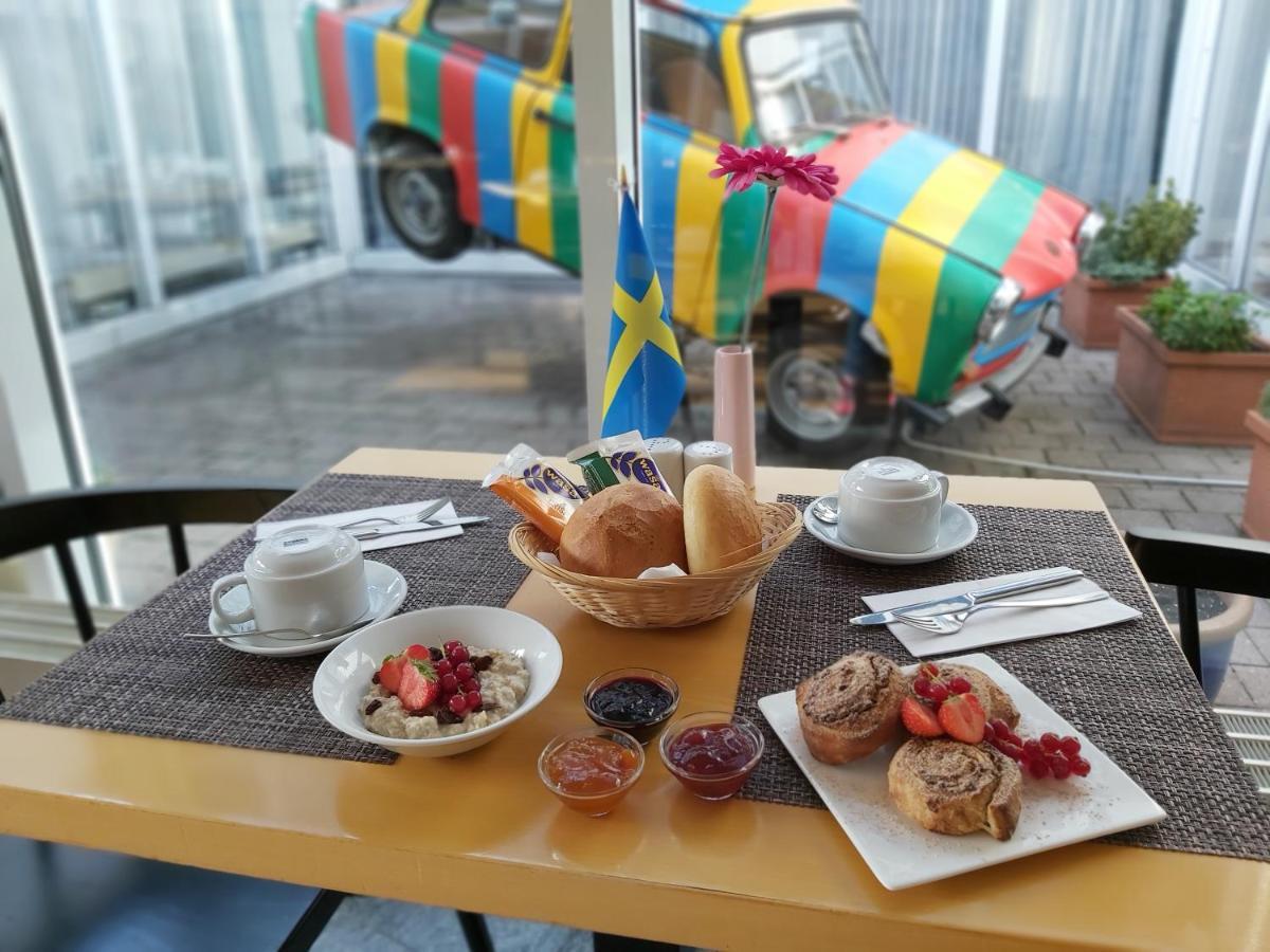 Good Morning + Leipzig