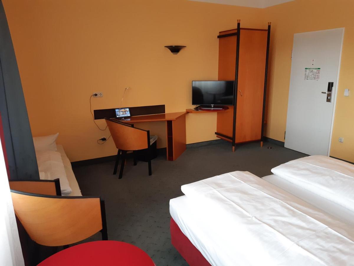 Good Morning + Hotel Leipzig