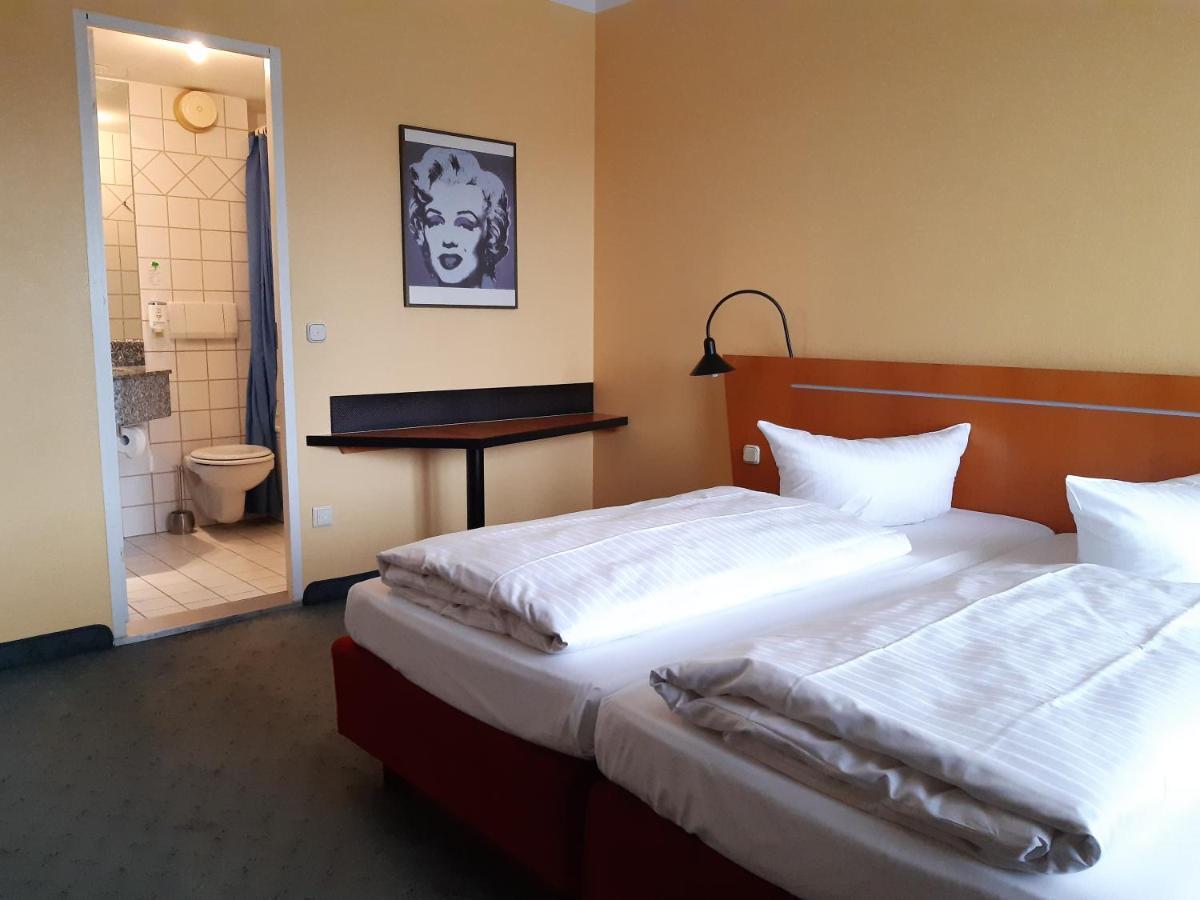 Good Morning + Hotel Leipzig